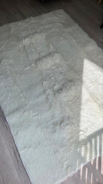 Zachte cremekleurige vloerkleed 160 x 230 cm