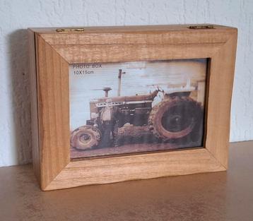 Houten doosje voor foto's en dergelijke. 18,5x13,5x5 cm beschikbaar voor biedingen
