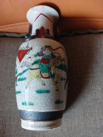 Chinese Nanjing Vaas Antiek - 21cm beschikbaar voor biedingen