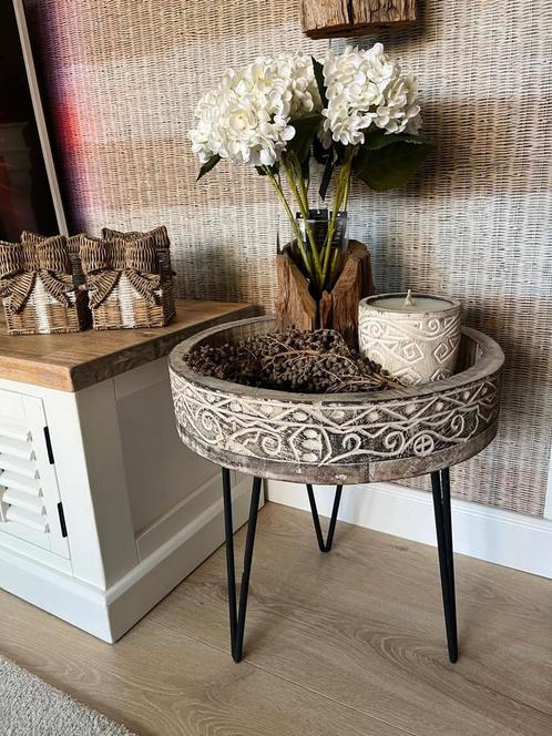 Landelijke bijzettafel nieuw, Huis en Inrichting, Tafels | Bijzettafels, Nieuw, Rond, Minder dan 55 cm, Hout, Ophalen of Verzenden