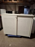 Nette metalen akoestische schuifdeurkast met 2 legborden, Huis en Inrichting, Kasten | Roldeurkasten en Archiefkasten, Gebruikt