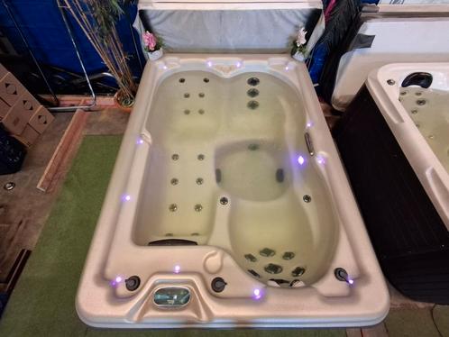 3 persoons balboa jacuzzi🏝 nieuwste model, Tuin en Terras, Bubbelbaden en Hottubs, Gebruikt, Filter, Ophalen of Verzenden