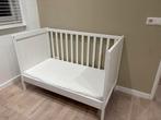 Ledikant Ikea Sundvik, Kinderen en Baby's, Ophalen, Zo goed als nieuw, Minder dan 140 cm, Matras