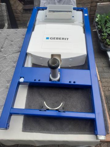 GEBERIT INBOUW SPOELRESERVOIR MET DURAVIT HANG TOILET beschikbaar voor biedingen