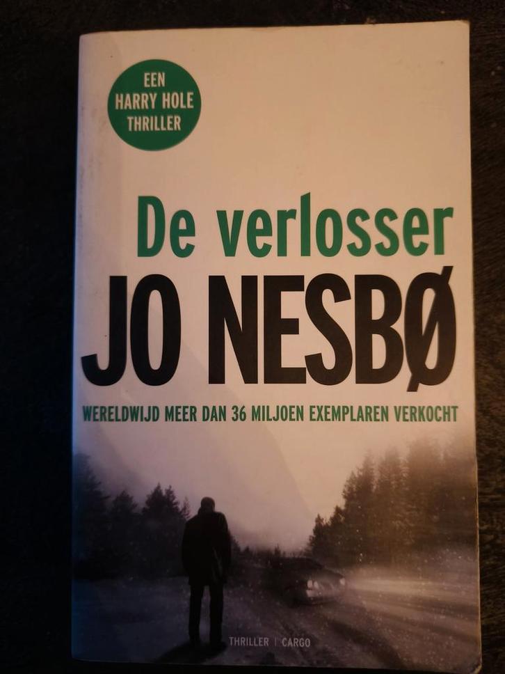 Jo Nesbø - De Verlosser, Boeken, Thrillers, Zo goed als nieuw, Ophalen