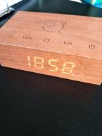 Gingko wood flip click clock, Ophalen of Verzenden, Gebruikt, Digitaal
