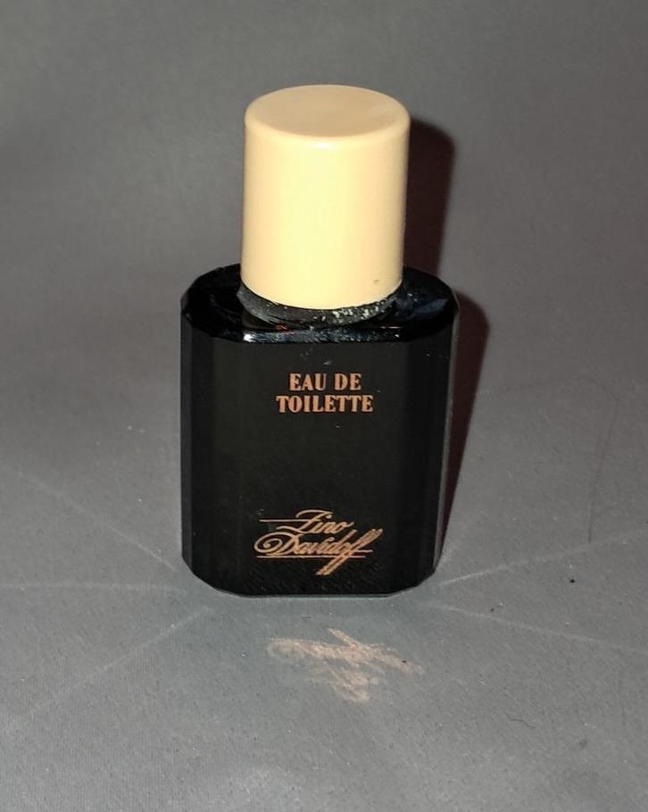 Volle parfum mini - Davidoff zino, Verzamelen, Parfumverzamelingen, Zo goed als nieuw, Miniatuur, Gevuld, Ophalen of Verzenden