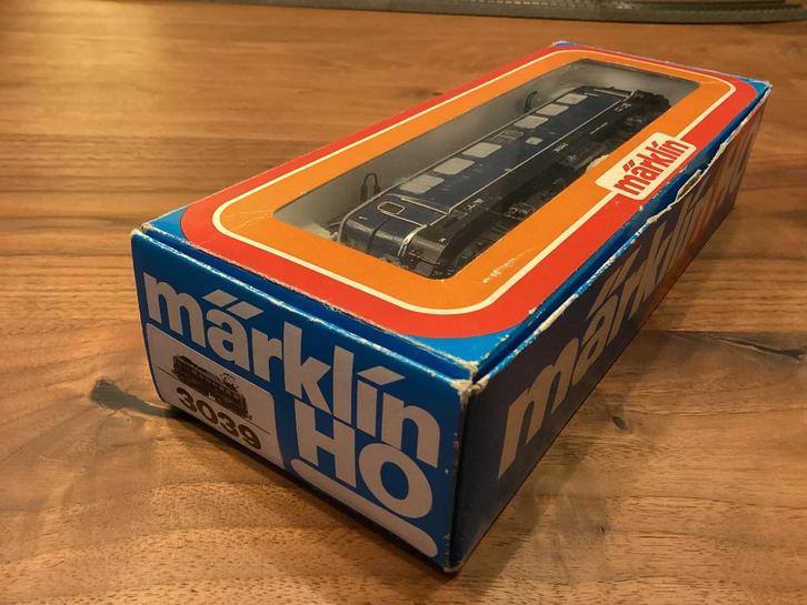 Marklin 3039 BR110, Hobby en Vrije tijd, Modeltreinen | H0, Gebruikt, Locomotief, Wisselstroom, Märklin, Analoog, Ophalen of Verzenden
