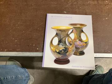 rozenburg keramiek beschikbaar voor biedingen