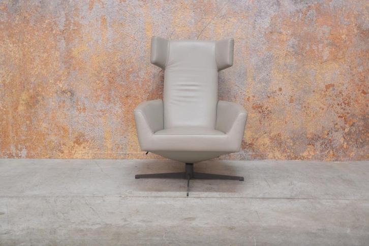 ZGAN taupekleurige leren Leolux Elixir design draaifauteuil, Huis en Inrichting, Fauteuils, Zo goed als nieuw, Leer, Metaal, 50 tot 75 cm