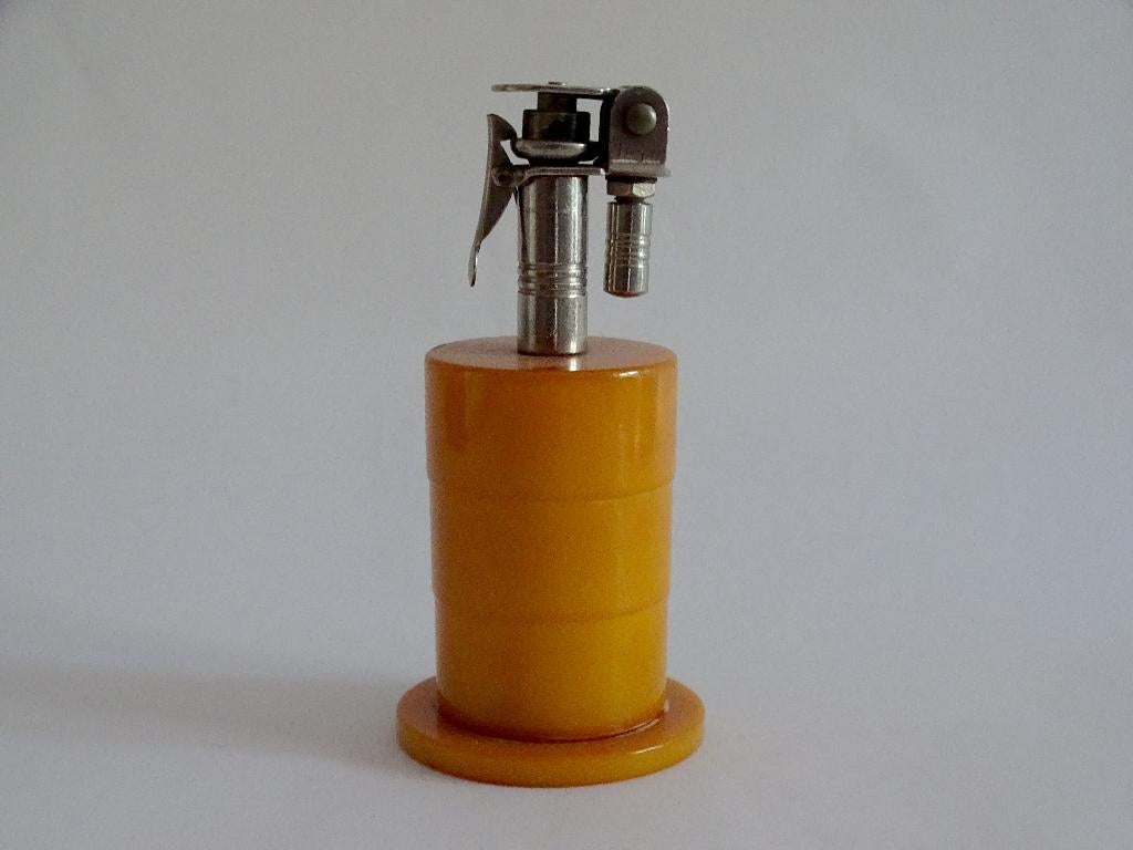 Amber Kleur Bakeliet - Catalin Benzine Tafelaansteker, Verzenden, Nieuw, Aansteker