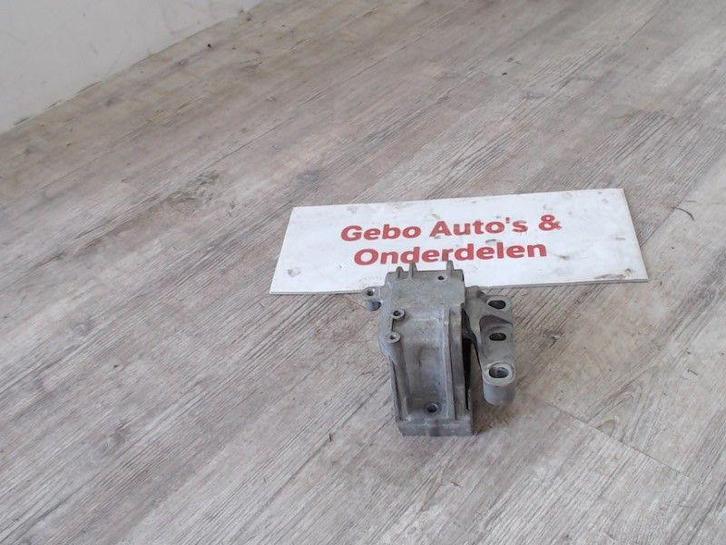 MOTORSTEUN VOOR Seat Leon (1P1) (01-2005/12-2013), Auto-onderdelen, Ophanging en Onderstel, Seat, Gebruikt