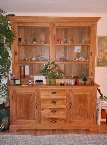Buffetkast TEAK 1.70m. x 2.20m. beschikbaar voor biedingen