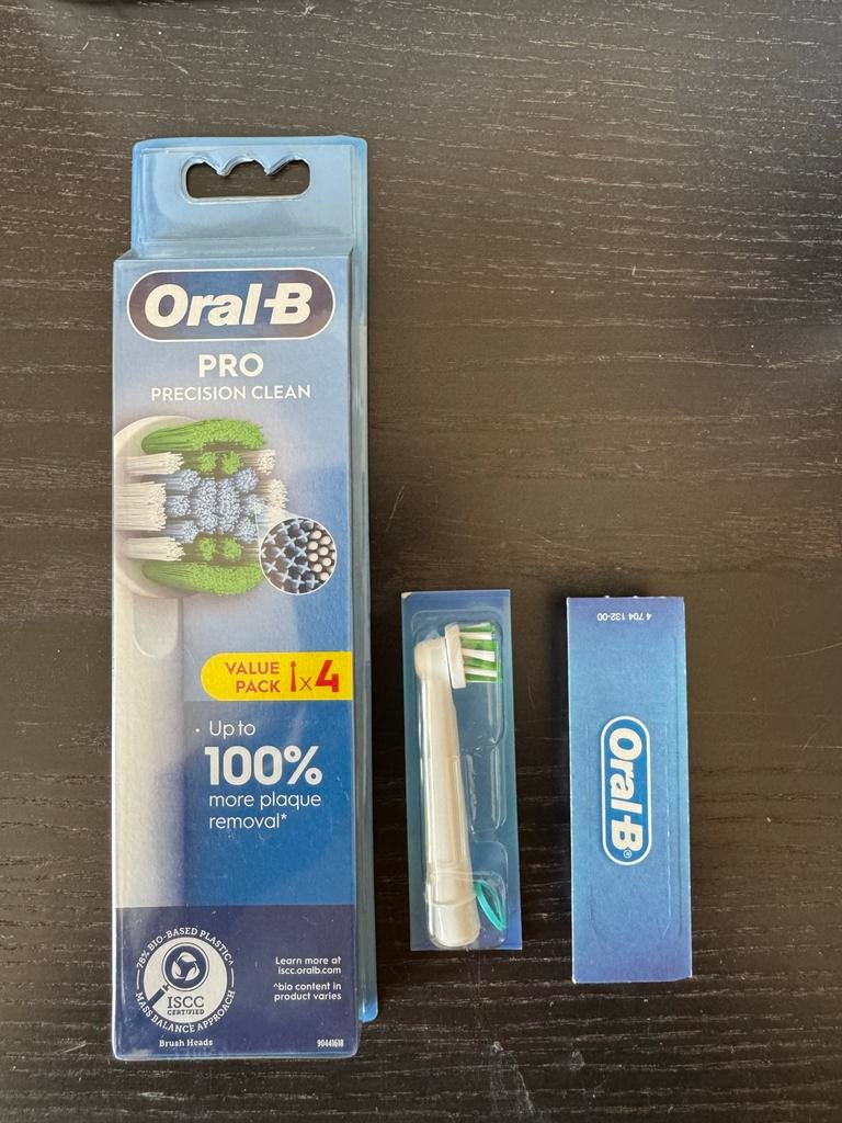 Oral-B Pro Precision Clean Opzetborstels - 4 stuks, Ophalen of Verzenden, Nieuw, Opzetborstel
