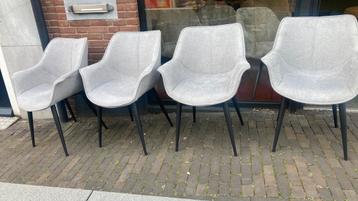 4 nieuwe stoelen Eleonora, NU €300,- beschikbaar voor biedingen