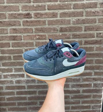 Nike Air Max 1 Premium Dark Obsidian Crepe beschikbaar voor biedingen