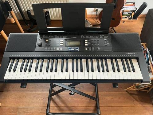 Yamaha PSR E343, Muziek en Instrumenten, Keyboards, Nieuw, 61 toetsen, Yamaha, Aanslaggevoelig, Met standaard, Ophalen