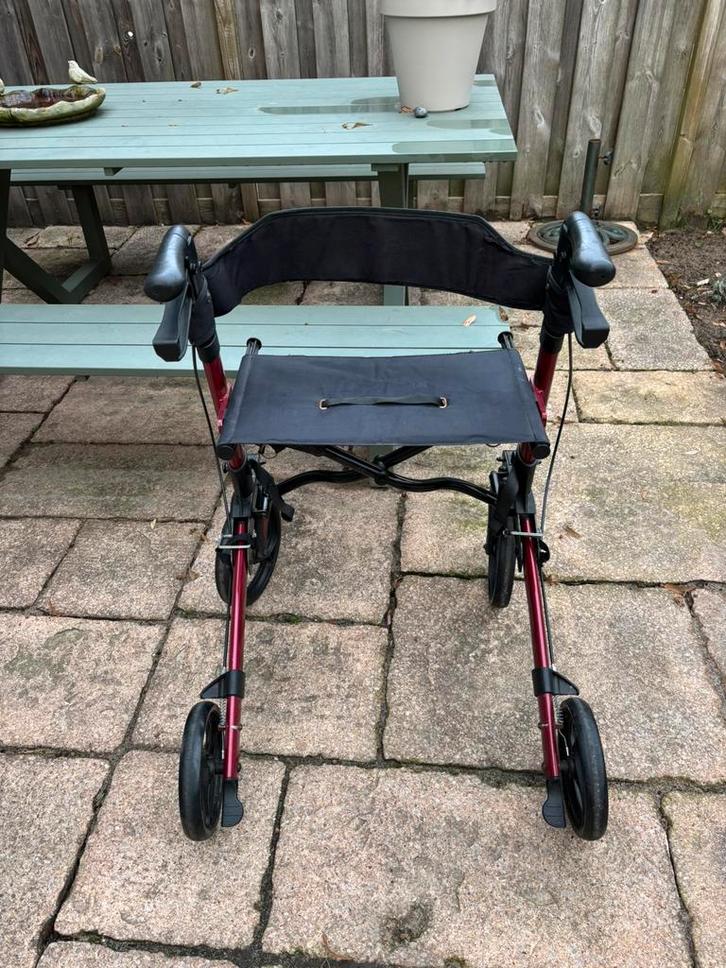Rollator lichtgewicht en inklapbaar, Diversen, Rollators, Gebruikt, Lichtgewicht, Opvouwbaar, Ophalen