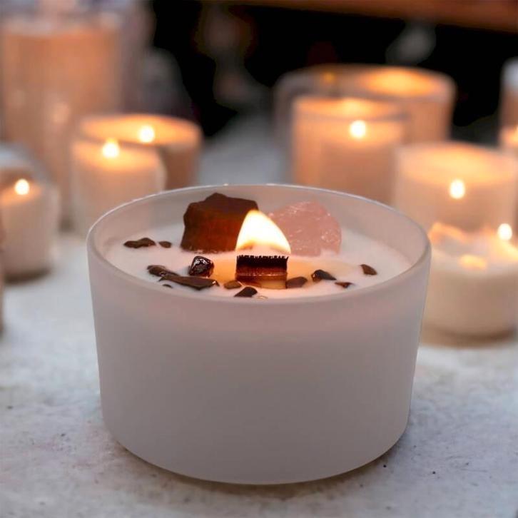 Zeven chakra kaars met edelstenen, Huis en Inrichting, Woonaccessoires | Kandelaars en Kaarsen, Nieuw, Minder dan 25 cm, Overige materialen