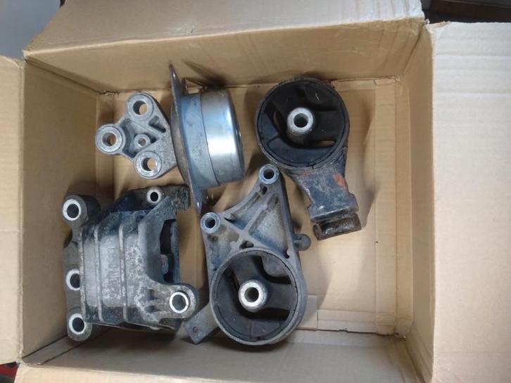 motorsteunen Saab b207 motor, Auto-onderdelen, Motor en Toebehoren, Saab, Gebruikt, Ophalen of Verzenden