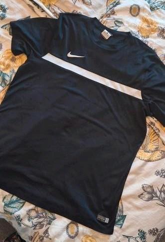 Nike Dry Fit T-shirt maat XL zwart GRATIS VERZENDING  beschikbaar voor biedingen