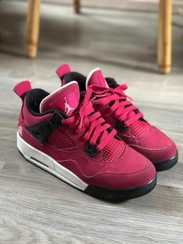 air Jordan 4 Retro GS 'Voltage Cherry' 2012 maat 38 beschikbaar voor biedingen