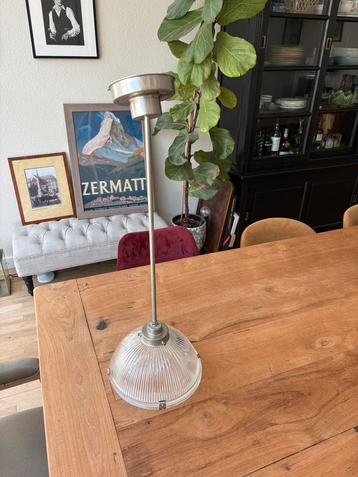 Art deco/nouveau hanglamp beschikbaar voor biedingen