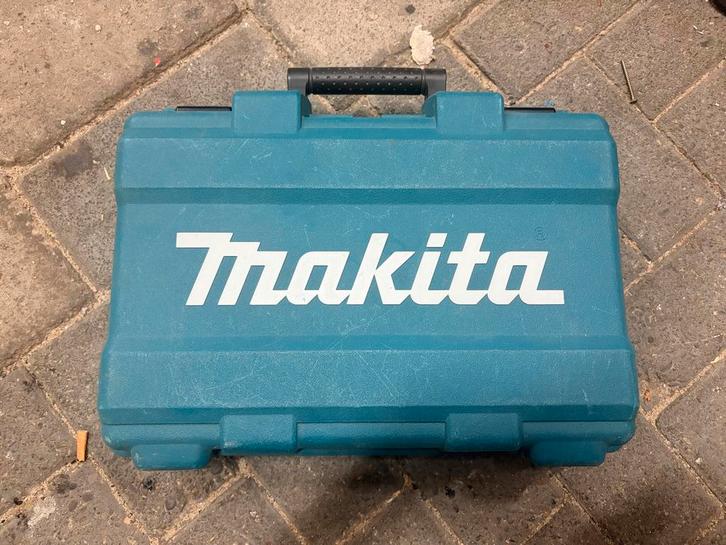 Makita Schroefboormachine met Accu en Oplader, Doe-het-zelf en Verbouw, Gereedschap | Boormachines, Gebruikt, Boor- en Schroefmachine
