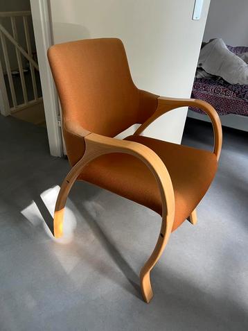 2x KEMRO Meijer Vintage stoelen - hout/okergeel - zeer goed beschikbaar voor biedingen
