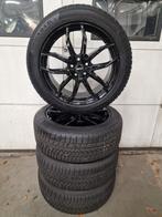 Winterbanden te huur Lynk & Co, XC40, Gebruikt, Winterbanden, 235 mm, Band(en)