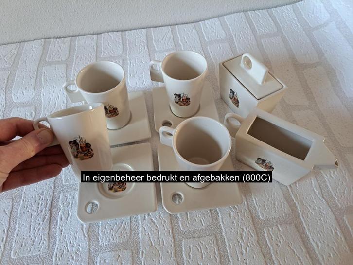 Set kop en schotels suikerpot melkkan van porselein met ezel, Antiek en Kunst, Antiek | Porselein, Ophalen of Verzenden