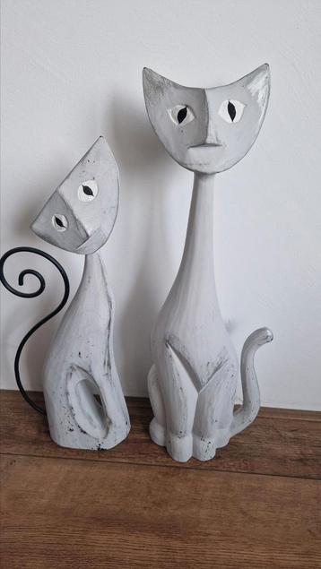 Houten katten  beschikbaar voor biedingen