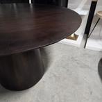 Ronde Eettafel Job Walnoot 130 en 150 cm van Benoa., Ophalen
