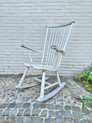 Vintage eiken houten schommelstoel jaren 50/60/70 fauteuil beschikbaar voor biedingen