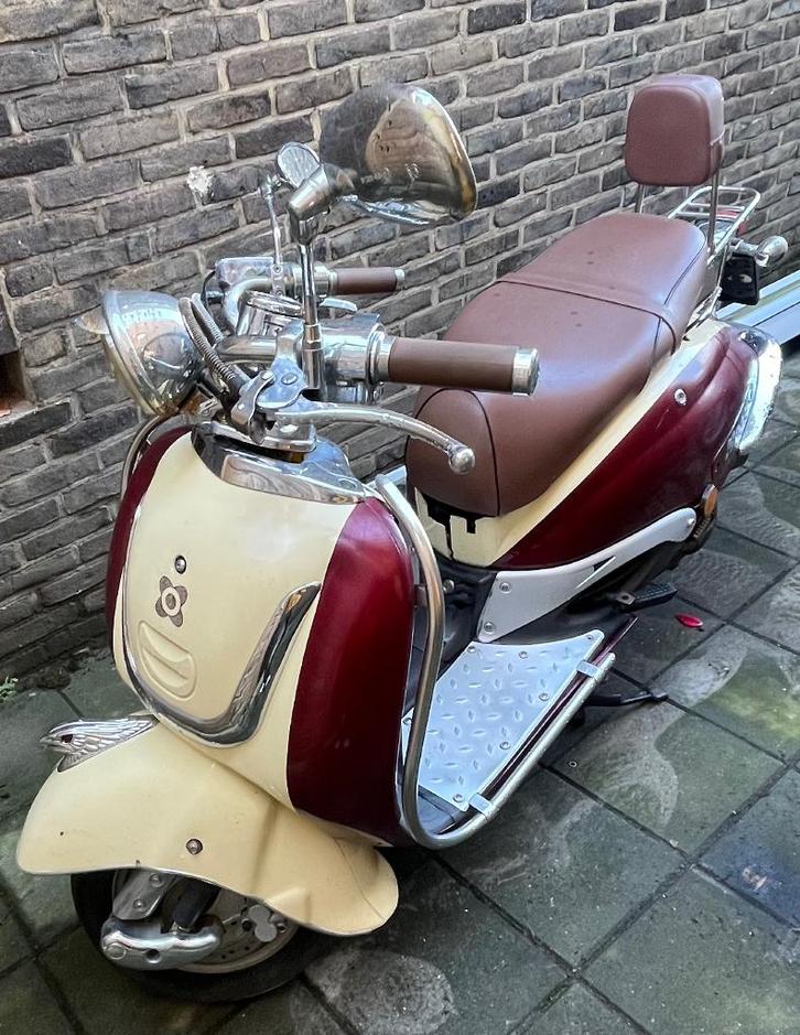 Agm retro, Fietsen en Brommers, Snorfietsen en Snorscooters, Gebruikt, Overige merken, Benzine, Ophalen