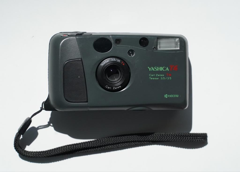 Yashica T4 analoge point and shoot camera 35 mm film safari, Ophalen of Verzenden, Compact, Overige Merken
