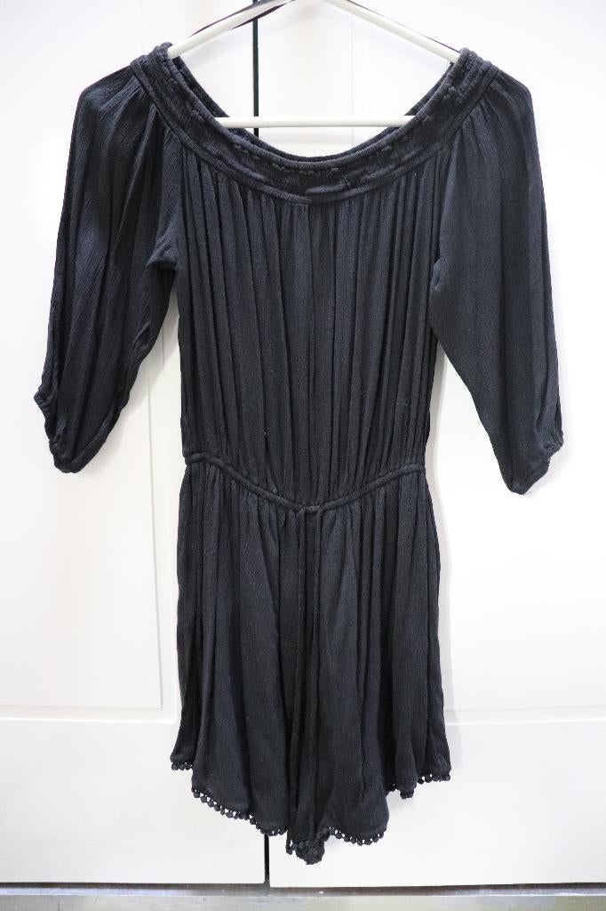 Zwarte playsuit, merk Hollister,  maat S, Kleding | Dames, Jumpsuits, Zwart, Ophalen of Verzenden, Zo goed als nieuw, Maat 36 (S)