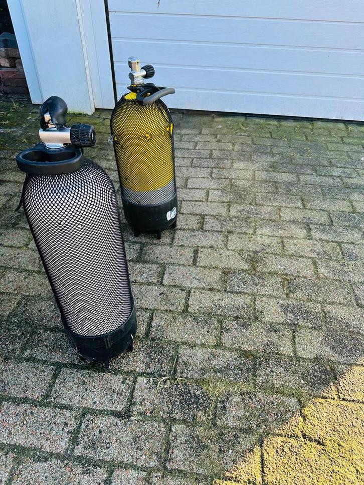 Duikfles / Duikflessen 12 en 10 liter met keur tot 5/2028, Watersport en Boten, Duiken, Zo goed als nieuw, Duikfles, Ophalen of Verzenden