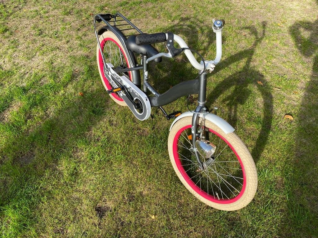 Kinderfiets met roze velgen en bagagedrager, Ophalen of Verzenden