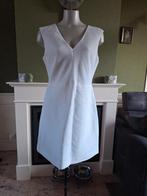 Caroll witte a lijn jurk mt 42, Kleding | Dames, Wit, Maat 42/44 (L), Zo goed als nieuw, Knielengte