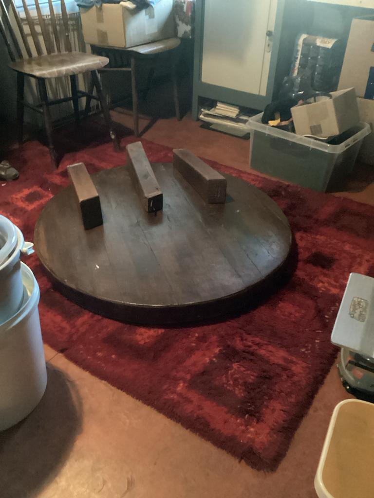 Rond houten salontafel massief eiken, Huis en Inrichting, Tafels | Salontafels, Gebruikt, 100 tot 150 cm, Rond, Minder dan 50 cm