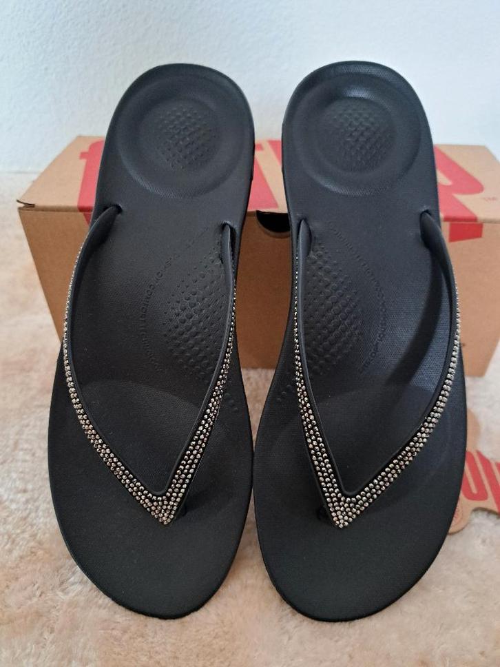 Fitflop iQushion Sparkle Maat 39 NIEUW, Kleding | Dames, Schoenen, Nieuw, Slippers, Zwart, Ophalen of Verzenden
