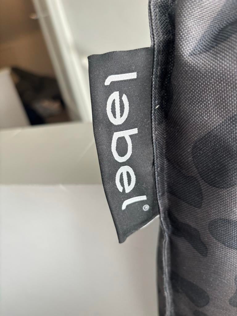 Zitzak van LEBEL met luipaardprint, Huis en Inrichting, Ophalen, Zo goed als nieuw, Grijs, Zitzak