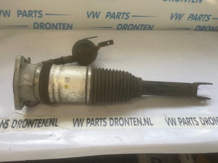 Schokdemper links-achter van een Audi A8, Gebruikt, -, Verzenden, -
