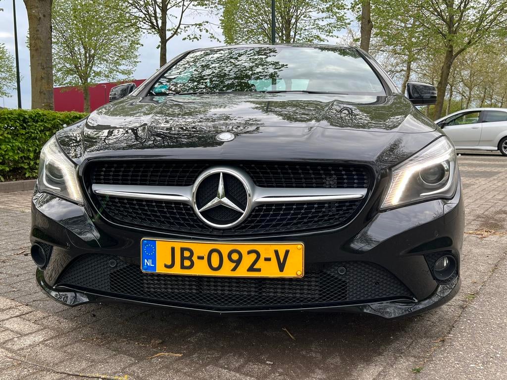 Mercedes-Benz CLA 200 1.6 115KW 2013 Zwart, Auto's, Voorwielaandrijving, CLA, 1295 kg, Zwart
