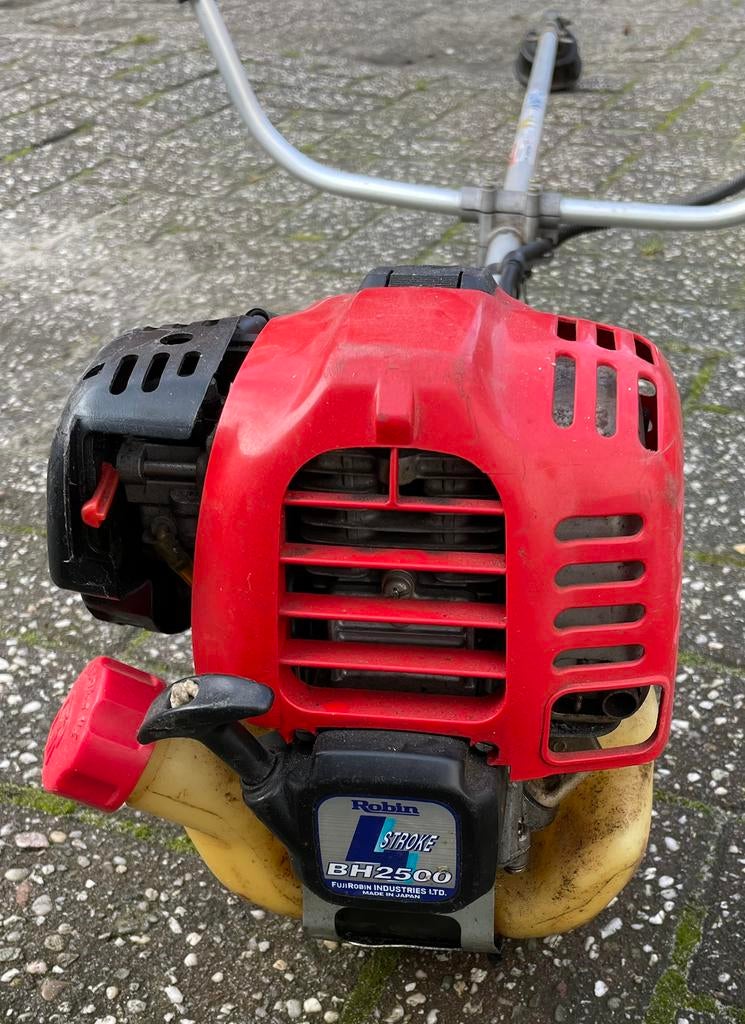 Robin bosmaaier, Ophalen, 30 tot 50 cm, Benzine