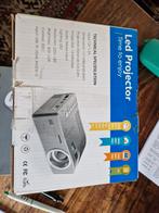 Mini LED Projector - Zo goed als nieuw, compleet, Ophalen of Verzenden, Zo goed als nieuw, LED, Unic
