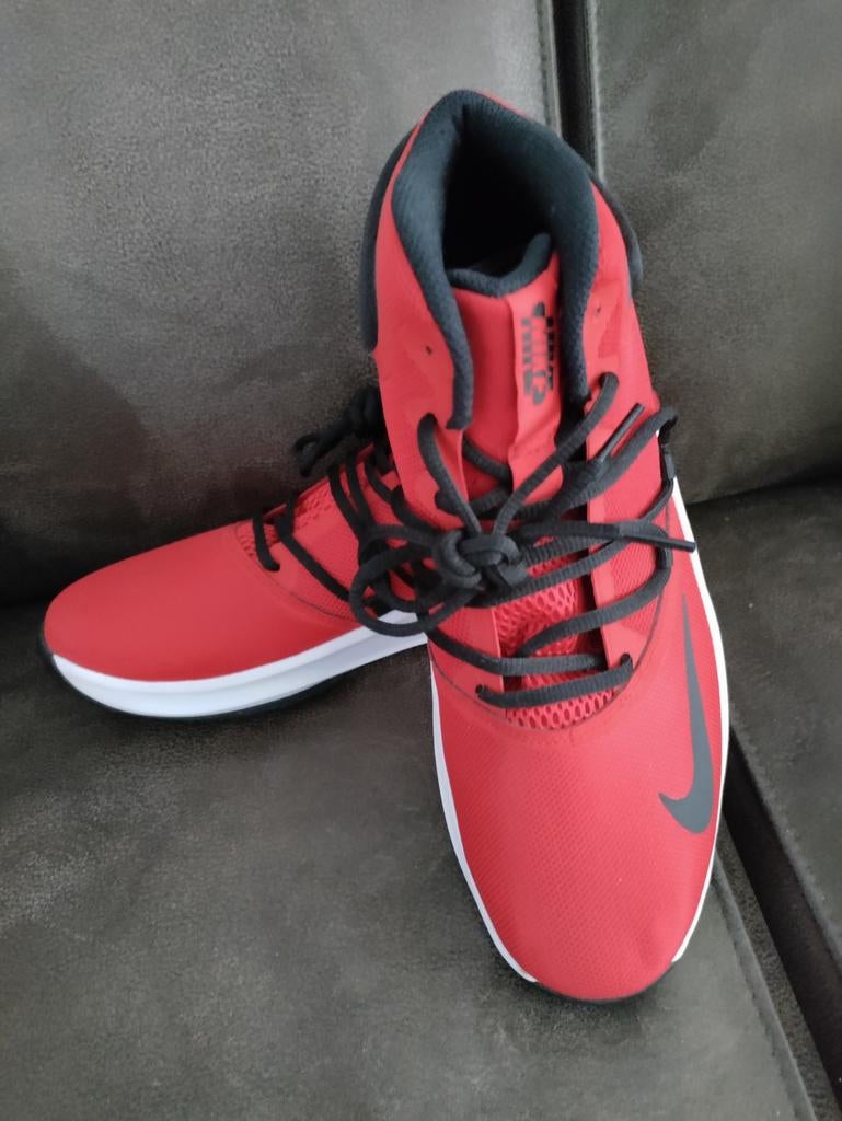 Nike Air maat 45 nauwelijks gedragen, Ophalen of Verzenden, Zo goed als nieuw