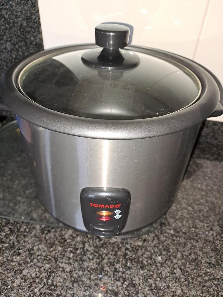 Tomado Elektrische Rijstkokerpan - Perfecte Rijst Elke Keer, Ophalen of Verzenden, Zo goed als nieuw