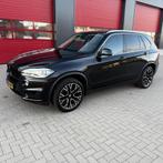 BMW X5 30D Aut8  2015 Zwart pano adaptive cruise 360 camera, Auto's, BMW, Achterwielaandrijving, 2993 cc, Zwart, Leder